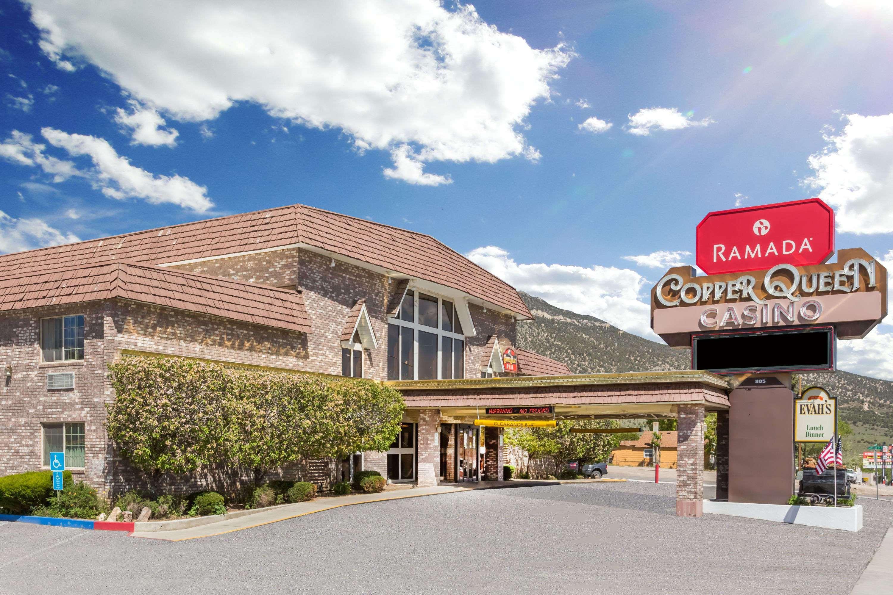 Hotel Ramada By Wyndham Ely Zewnętrze zdjęcie